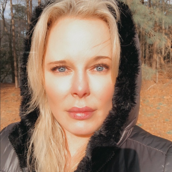 Meet your Posher, Crystal - Picture 6 of 12